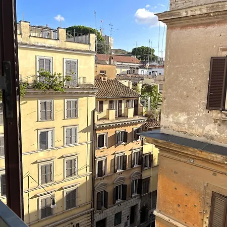 Trevi Over The Top Apartment-2